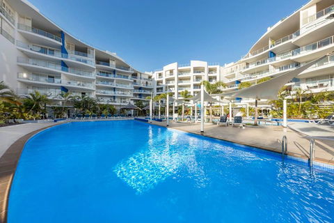 2 BDR/Apt/Foxtel/WiFi/Pool/parking/Spa/Hervey Bay - Accommodation Redcliffe 3