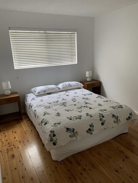 2 Bed Bar Beach Apartment - Stroll To Beach & Cafes, Supermarket Apartment 6 - Accommodation Redcliffe 3