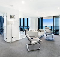 2 Bedroom Ocean View Apartment in Surfers Paradise - Accommodation Redcliffe