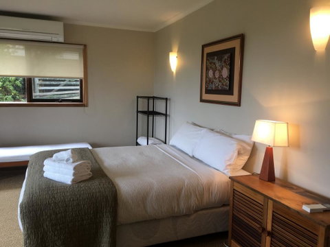 2 Degrees Of Separation - Accommodation Redcliffe 3