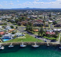 2 Rockpool Road - Accommodation Redcliffe