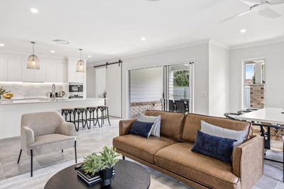 Brand-New 4-Bed Beach House with Alfresco Dining