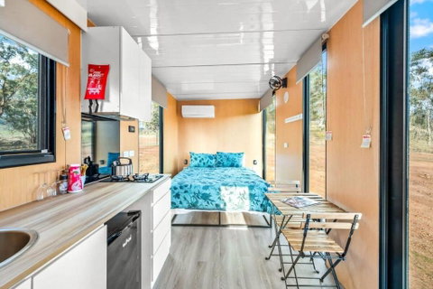 Cabernet Tiny House By Tiny Away - Accommodation Redcliffe 4