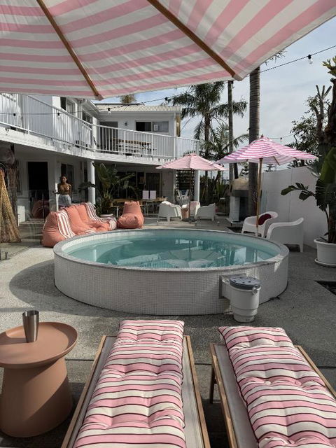 CALI Backpackers - Accommodation Redcliffe 0