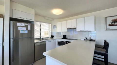 Campbells Cove Unit 1 - Accommodation Redcliffe 3