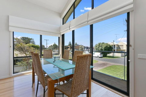 Cape Vista 1 - Accommodation Redcliffe 2
