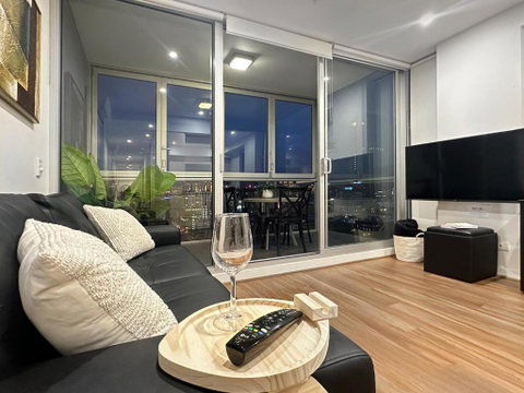 CBD Penthouse View Apartment - Accommodation Redcliffe 0