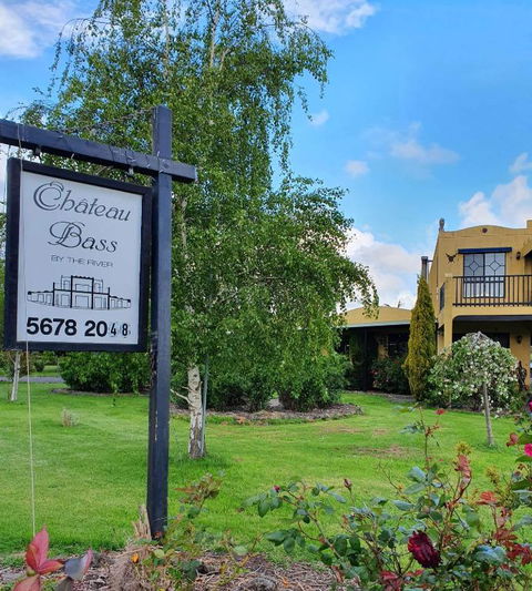 Chateau Bass - Accommodation Redcliffe 2