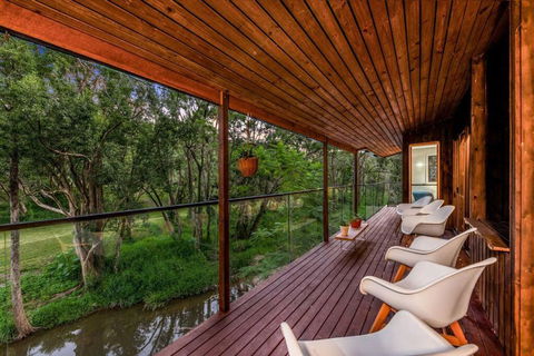Creek House - Accommodation Redcliffe 1