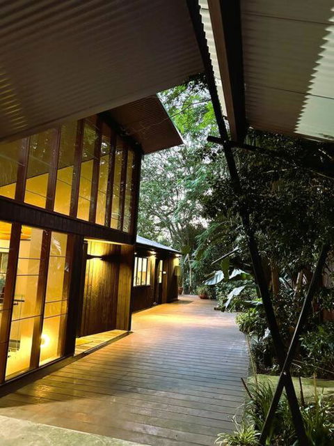 Creek House - Accommodation Redcliffe 2
