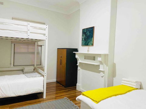 D109 Inner City Oasis On Buckingham - Accommodation Redcliffe 2