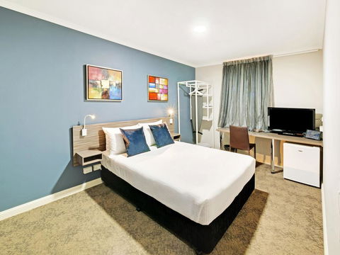28 Hotel - Accommodation Redcliffe 3
