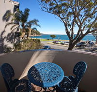 3 'COLUMBIA' 12 COLUMBIA CLOSE - LARGE UNIT WITH FANTASTIC WATER VIEWS - Accommodation Redcliffe