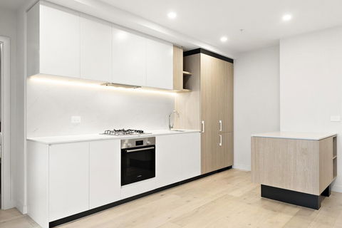 3 Bed Rooms Apartment Super Convenient Location - Accommodation Redcliffe 2