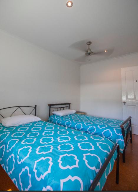 3 Bedroom Apartment // Spence St - Accommodation Redcliffe 3
