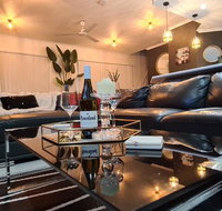 3 BEDROOM CITY ESCAPE - CHAMPAGNE STAYS Darwin - Accommodation Redcliffe