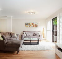 3-Bed Home with BBQ Patio near Parks and Playgrounds - Accommodation Redcliffe