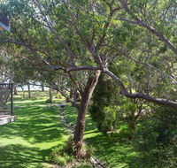 36 'Bay Parklands' 2 Gowrie Avenue - close to the water with pool  spa  tennis court - Accommodation Redcliffe