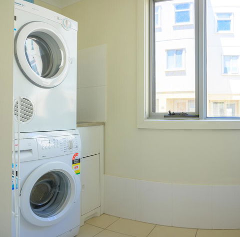 4/1 -5 Saint Kitts Place - Accommodation Redcliffe 1