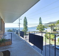 5 'SHOAL TOWERS' 11 SHOAL BAY RD - FANTASTIC LOCATION WITH WATER VIEWS - Accommodation Redcliffe
