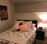 5 Star Room with own Bathroom - Singles Couples Families or Executives - Accommodation Redcliffe