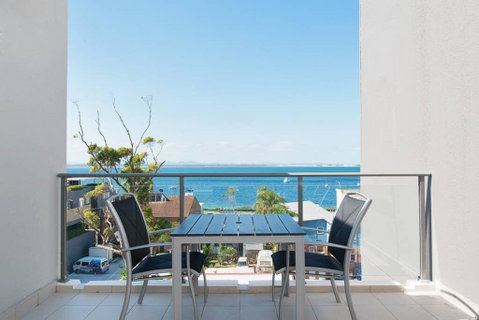 506 The Shoal - Accommodation Redcliffe 3