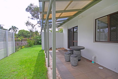 6 Petrie Ave, Marcoola, Pet Friendly, Linen Supplied - Accommodation Redcliffe 3