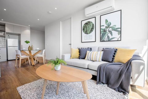 61, Boutique One-bedroom, Boxhill Central, Mall - Accommodation Redcliffe 0