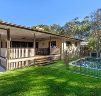 7 Ibis Court - Spacious family home with large outdoor area swimming pool  ample parking - Accommodation Redcliffe