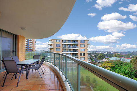 810 At The Plaza - Accommodation Redcliffe 0