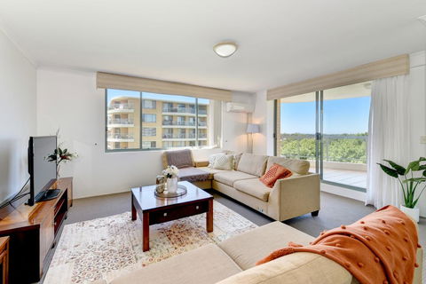 810 At The Plaza - Accommodation Redcliffe 3
