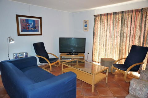 9a Krait Street - Close To The Town Centre - Accommodation Redcliffe 3