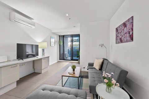 A Bright & Airy CBD Apt Next To Southern Cross - Accommodation Redcliffe 0