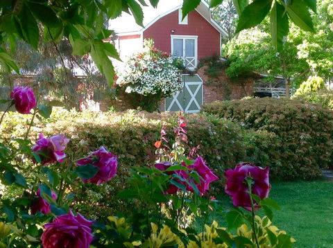 A Country Barn Retreat - Accommodation Redcliffe 0