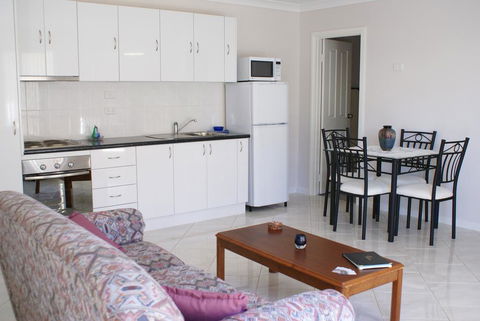 A Good Rest B & B - Accommodation Redcliffe 2