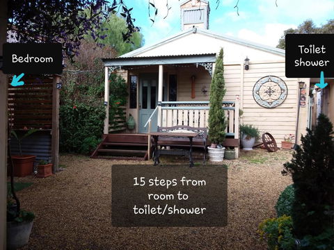 A La Folly - Accommodation Redcliffe 1