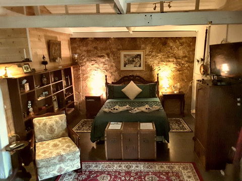 A La Folly - Accommodation Redcliffe 0