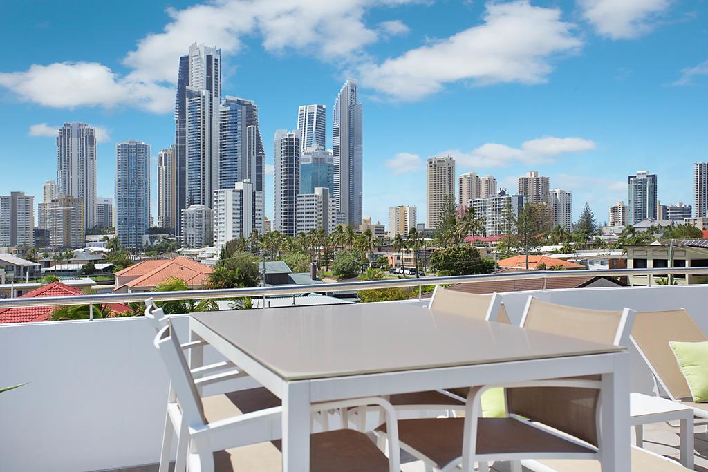 Surfers Paradise QLD Accommodation Redcliffe