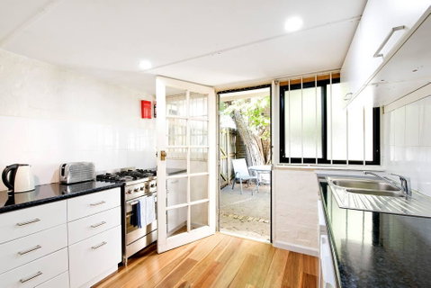 A Quaint Darlinghurst Cottage - Accommodation Redcliffe 2