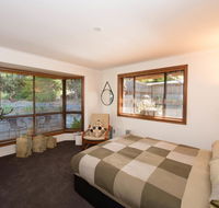 A Suite Spot in the Hills - Accommodation Redcliffe