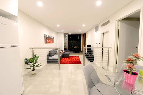 A1 - Private Gateway @ Chippendale Green Free P AirCon - Accommodation Redcliffe 3
