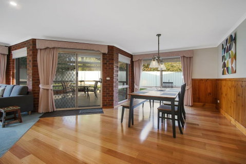 Abbey Rose - Bright, VIC - Accommodation Redcliffe 1