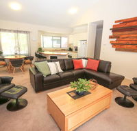 Abenaki - Accommodation Redcliffe