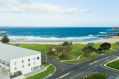 Abode Malua Bay - Accommodation Redcliffe 3
