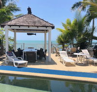 Absolute Beach Frontage Family Friendly Home away from home - Accommodation Redcliffe