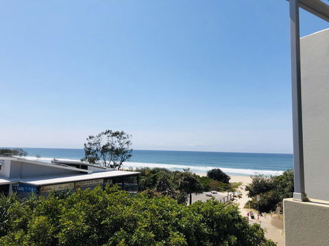 Absolute Beachfront - Cabarita Beach - Ocean Views - 3 Bed Apartment - Accommodation Redcliffe 0