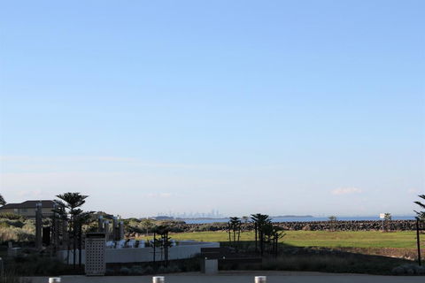 Absolute Waterfront Apt 319 Lighthouse - Accommodation Redcliffe 0