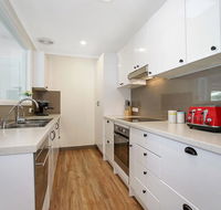 Acaronar - Accommodation Redcliffe