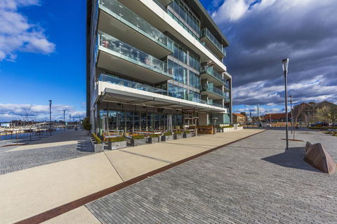 Accommodate Canberra - Aurora - Accommodation Redcliffe 2