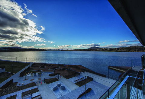 Accommodate Canberra - Aurora - Accommodation Redcliffe 1